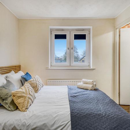 Executive 4 Bedroom Town House In Canada Water Free Wifi & Parking By City Stay Aparts Лондон Экстерьер фото