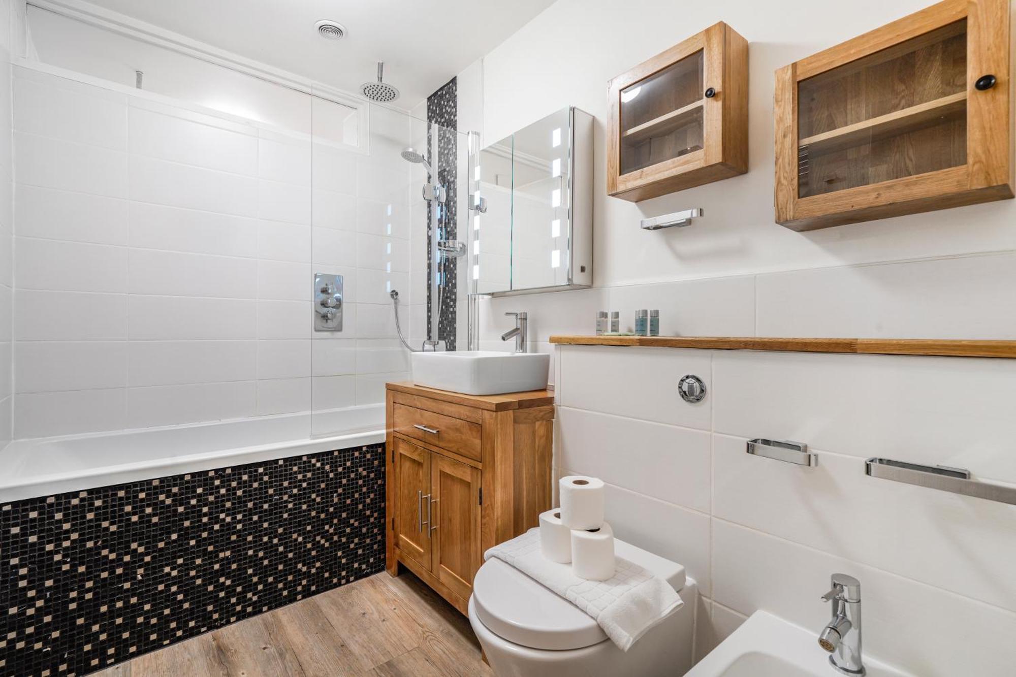 Executive 4 Bedroom Town House In Canada Water Free Wifi & Parking By City Stay Aparts Лондон Экстерьер фото